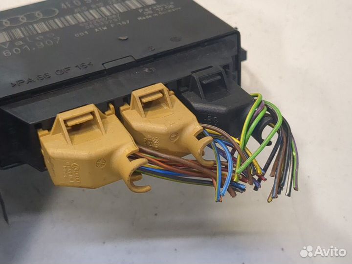 Блок управления парктрониками Audi A8 (D3), 2007