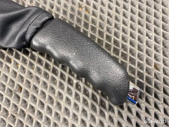 Рычаг ручного тормоза Chevrolet Trailblazer GMT360