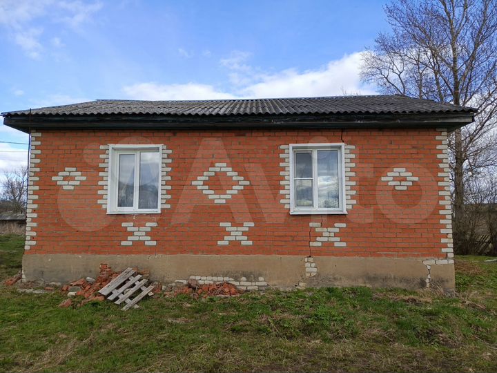 Дом 41,6 м² на участке 1,45 га