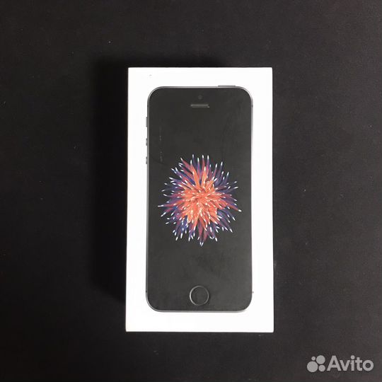 iPhone SE, 32 ГБ