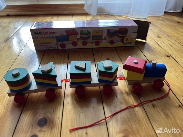 Паровозик деревянный