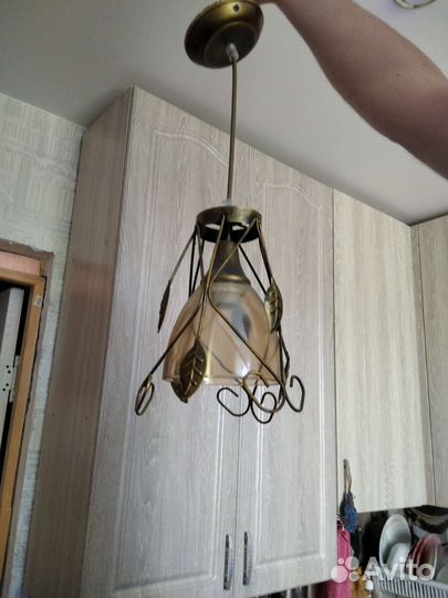 Люстры и бра