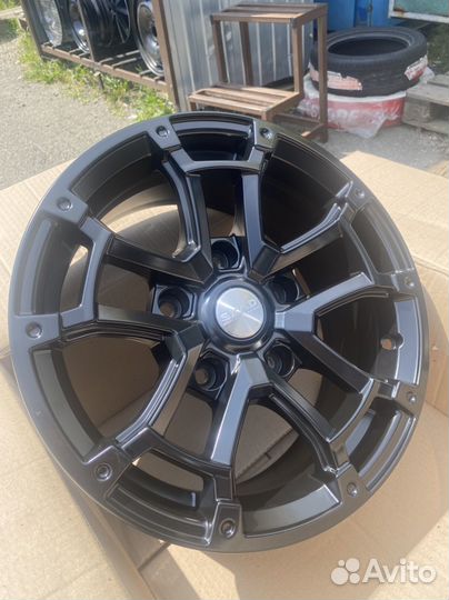 R16 5/139,7 ET15 новые литые на Ниву черный бархат