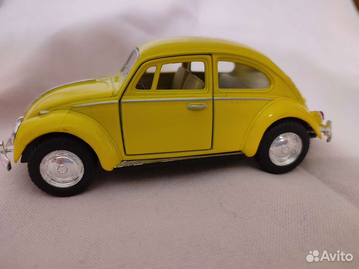 Модель volkswagen classical Beetle (1967) 1/32