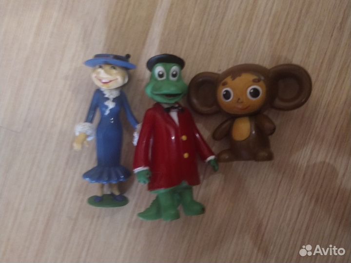Игрушка фигурка крокодил Гена и чебурашка