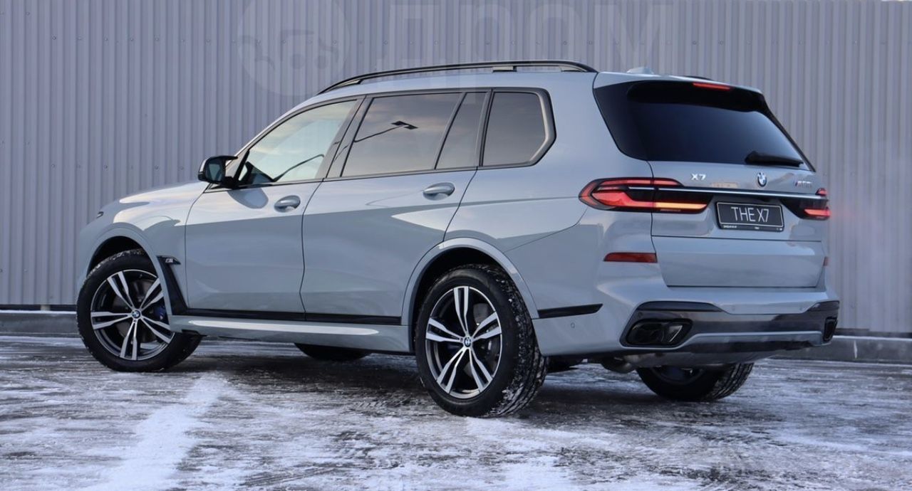 BMW X7: фото владельца