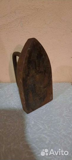 Утюг чугунный