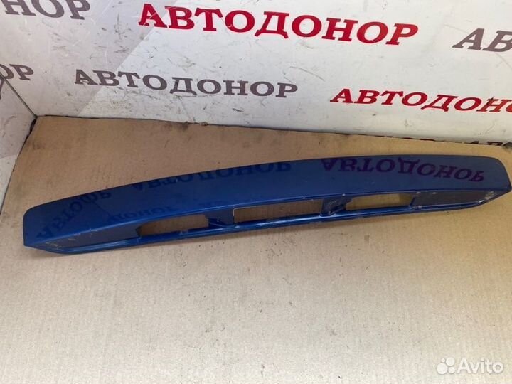 Планка крышки багажника задняя Mazda 6 GG 2003