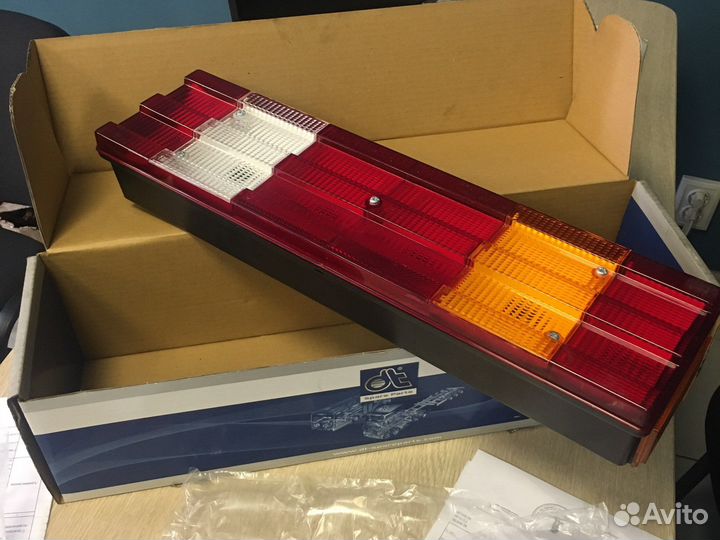 Фонарь задний правый Mercedes