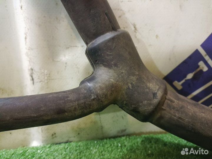 Патрубок системы охлаждения Renault Symbol седан