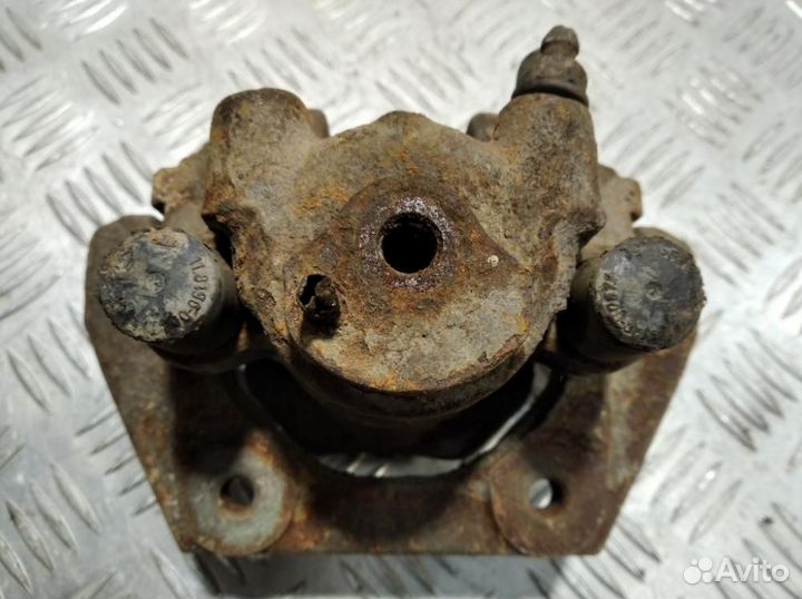 Суппорт задний левый Bmw X5 e53 2000-2007