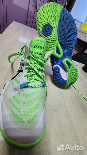 Волейбольные кроссовки asics metarise