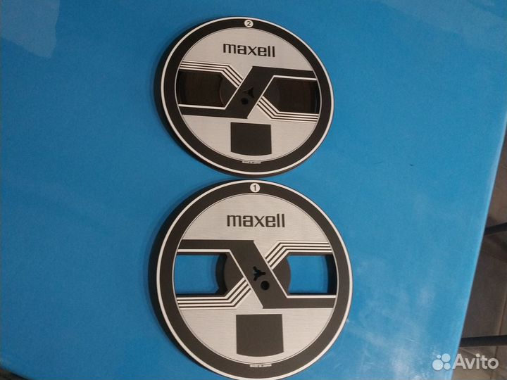 Катушки бобины для магнитофона Maxell 22