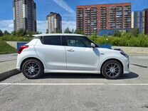 Suzuki Swift 1.2 CVT, 2018, 30 000 км, с пробегом, цена 1 400 000 руб.