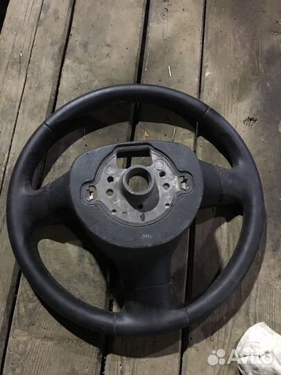 Руль Volkswagen пассат б6 Tiguan