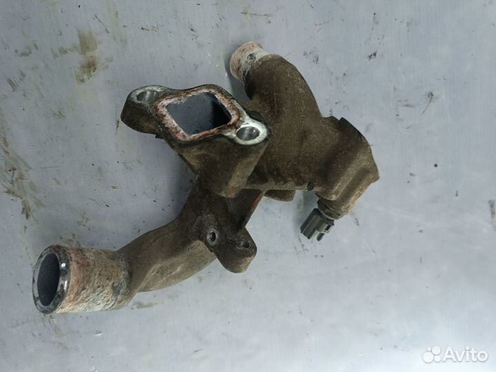 Тройник системы охлаждения Lexus RX 300