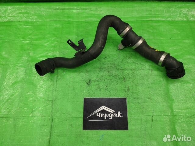 Патрубок радиатора 7P6122051G VW Touareg 2010-2018