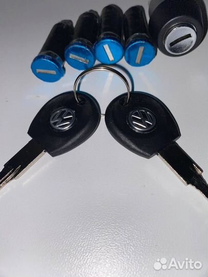 Замок двери T4