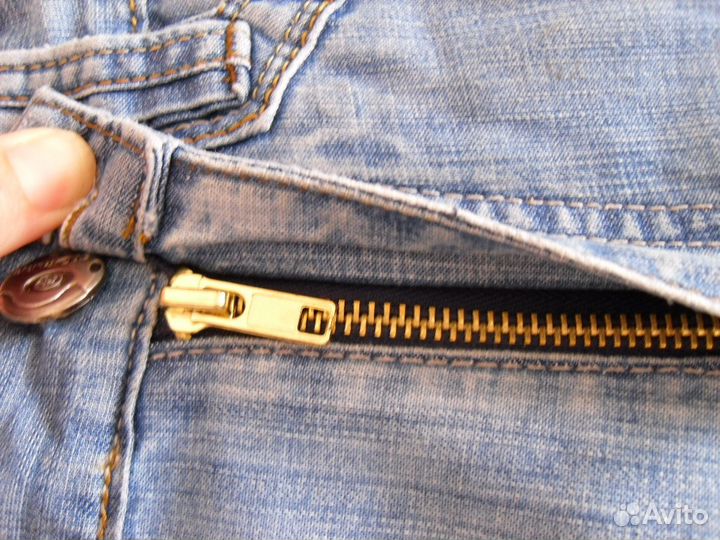 Ремонт одежды на Васильевском