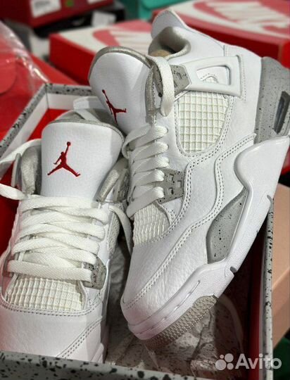 Nike Air Jordan 4 White Oreo