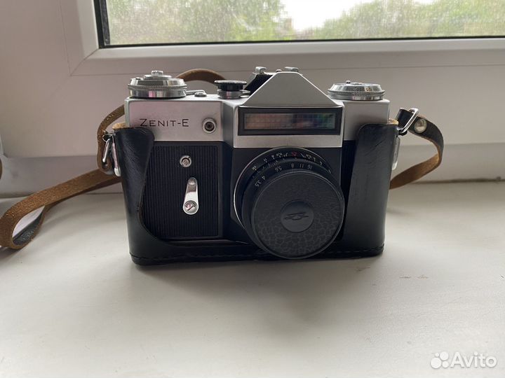Плёночный фотоаппарат Zenit-E