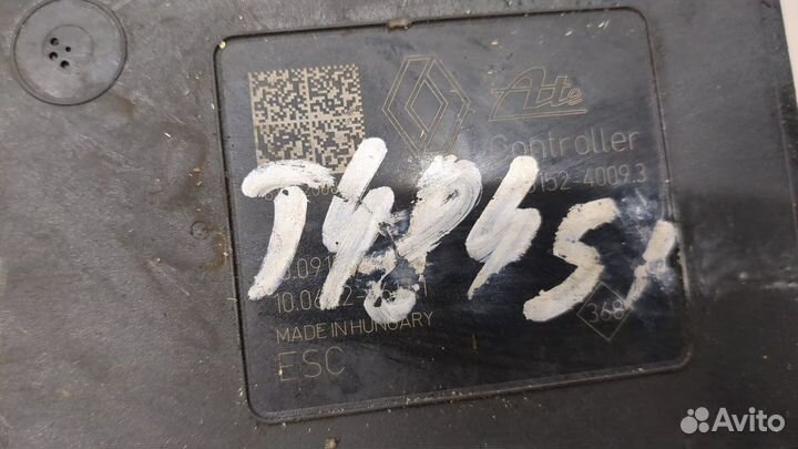 Блок абс, насос Renault Trafic