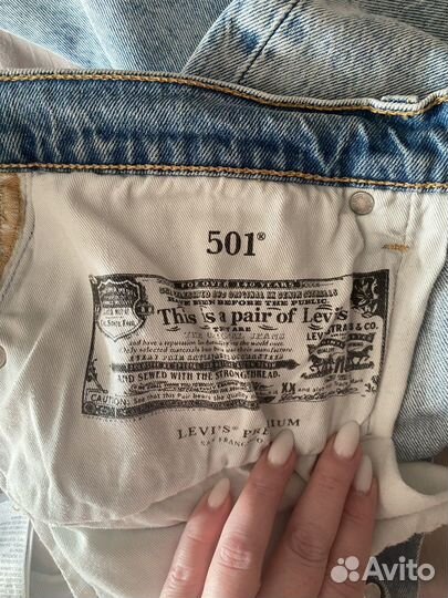 Женские джинсы levis 501