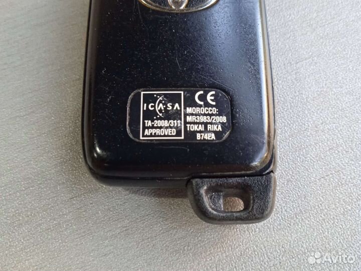Смарт ключ Toyota Prius IQ Verso Avensis B74EA