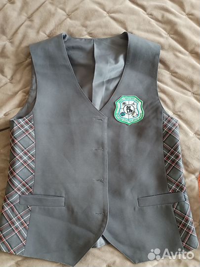 Жилет школьный для девочки 146-152