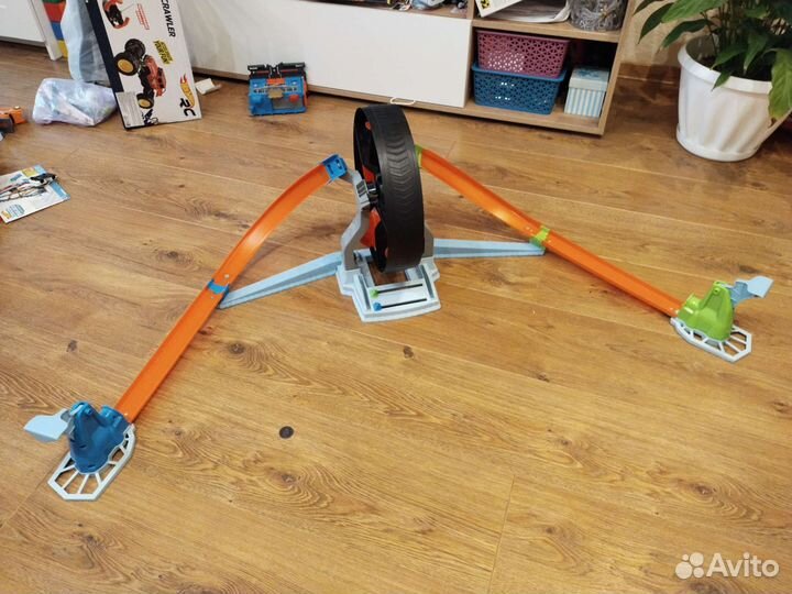 Гоночный трек hot wheels