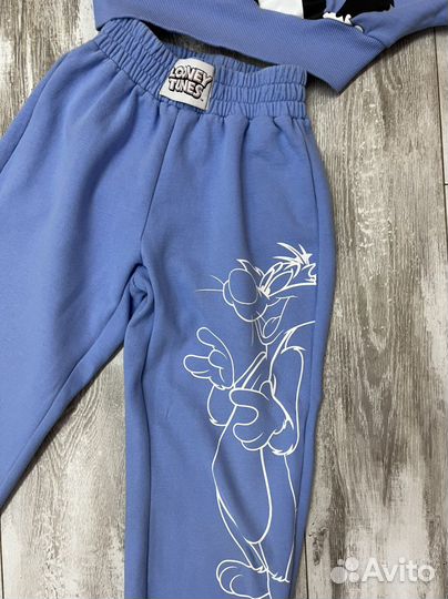 Спортивный костюм