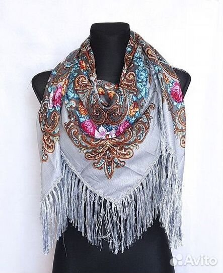 Платки 120*120см, новые