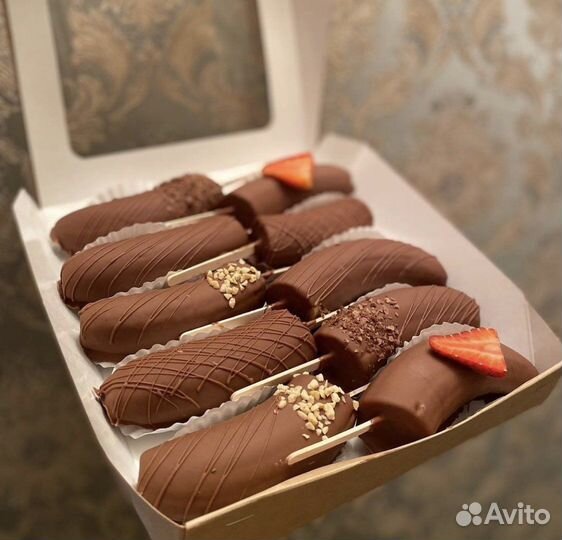 Клубника в шоколаде / букеты из цветов