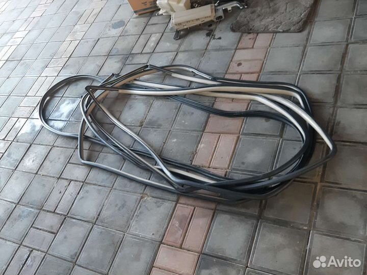 Уплотнительные дверей резинки Toyota Harrier Lexus