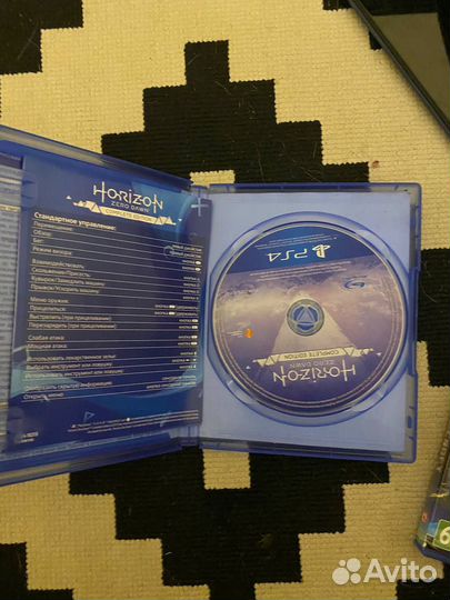 Консоль ps4 slim 1 tb
