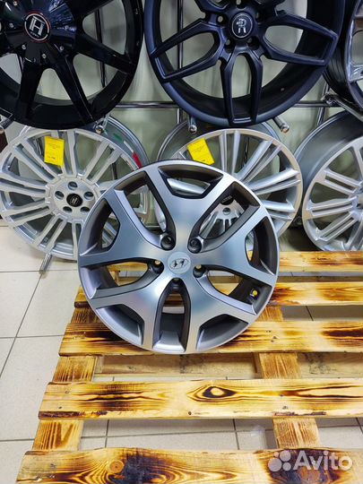 Диски Hyundai R18 5x114.3 ET41 D67.1