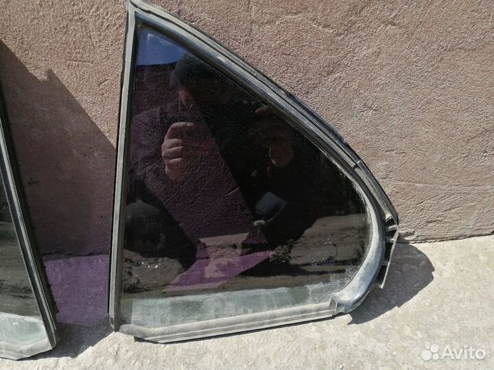 Форточка задней двери Mitsubishi lancer 10