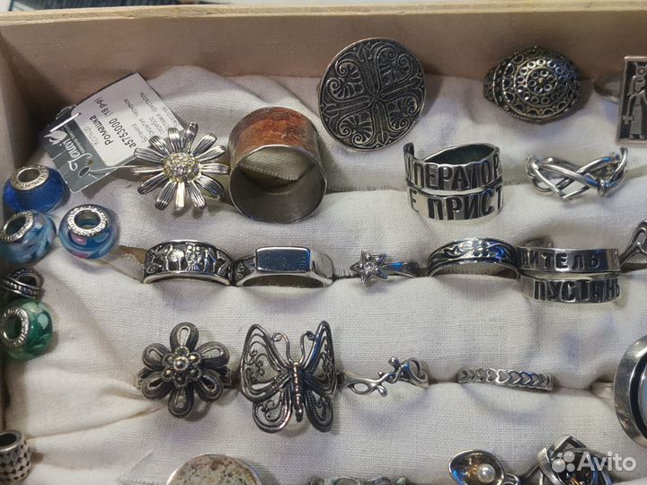 Серебряное кольцо с камнем