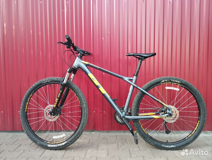 Велосипед GT Avalanche comp размер М 27.5