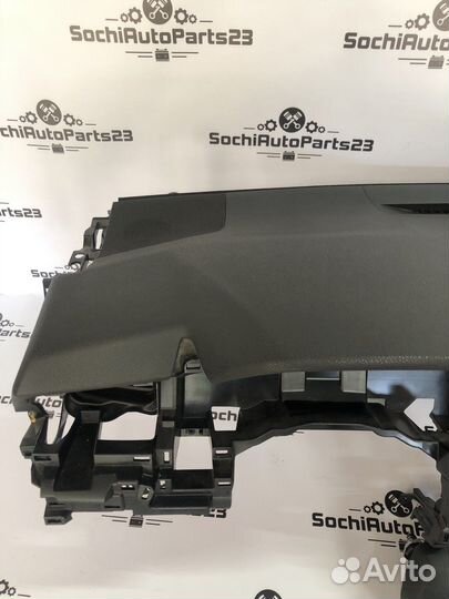 Торпеда с подушками Toyota Camry V70