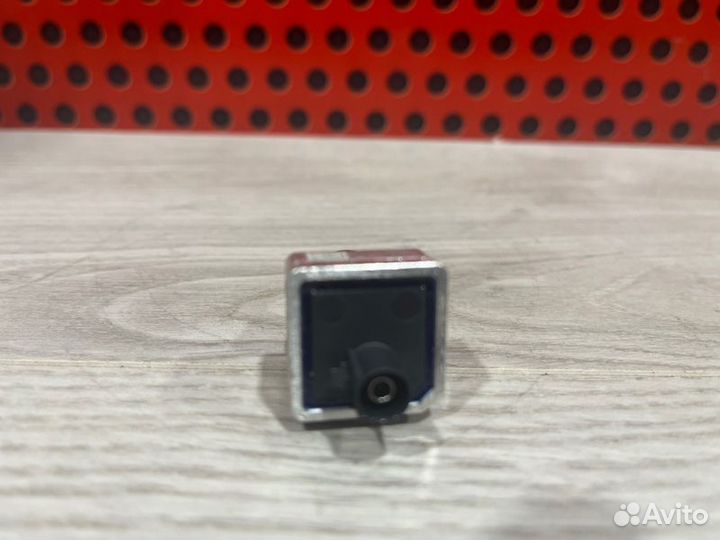 Камера переднего вида Mercedes-Benz Е-Class W213