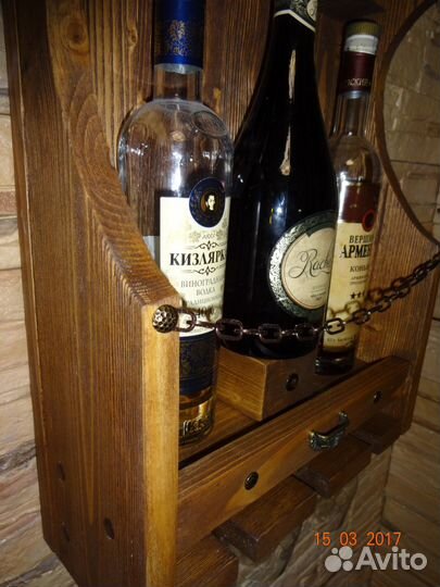 Бар настенный (полка для вина и бокалов)