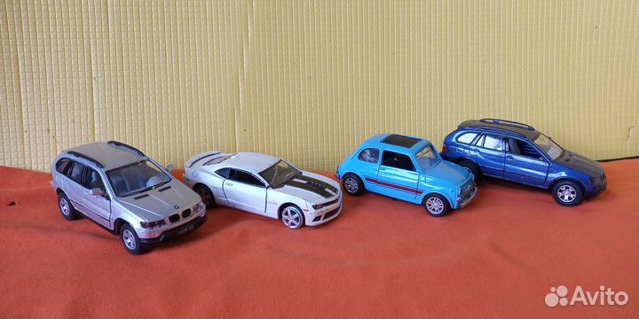 Модель автомобиля 1:36 металлические за шт