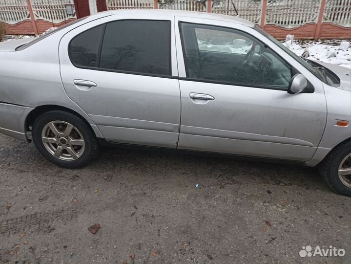 Nissan Primera 1.8 МТ, 2001, 424 276 км
