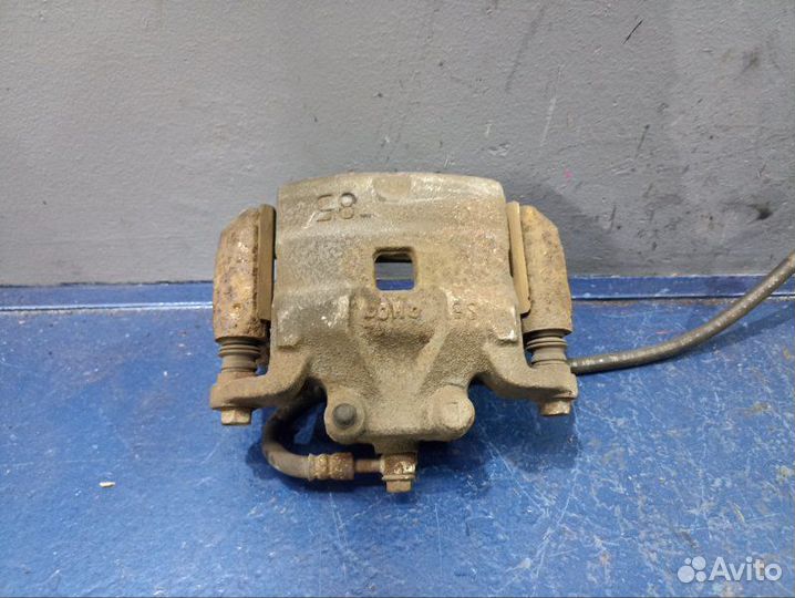 Суппорт передний левый Nissan Teana J32