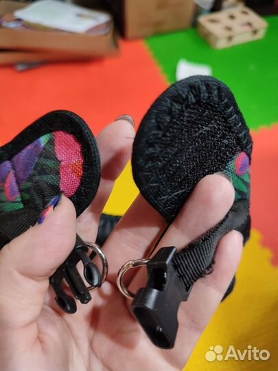 Шлейка для маленькой собаки и поводок рулетка