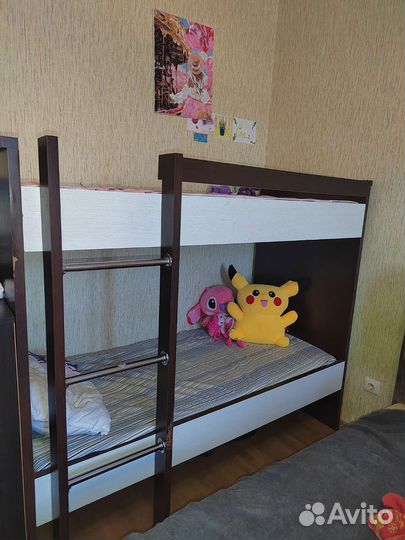 Кровать двухьярусная
