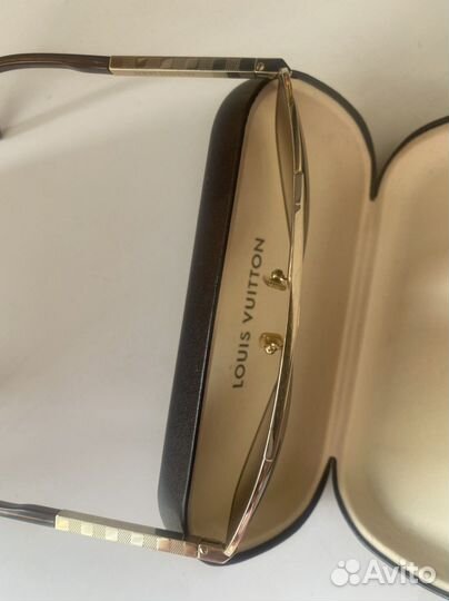 Солнечные очки женские LV