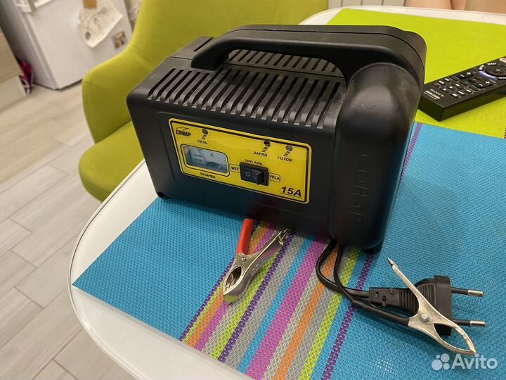 Зарядное устройство к аккумулятора