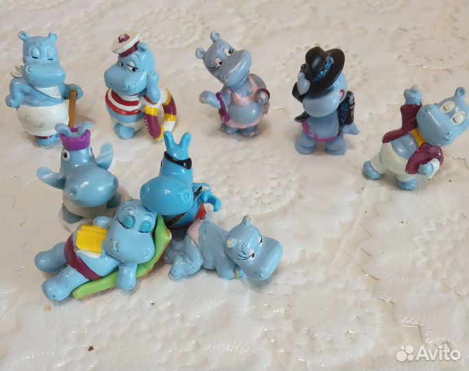 Игрушки из киндер сюрпризов